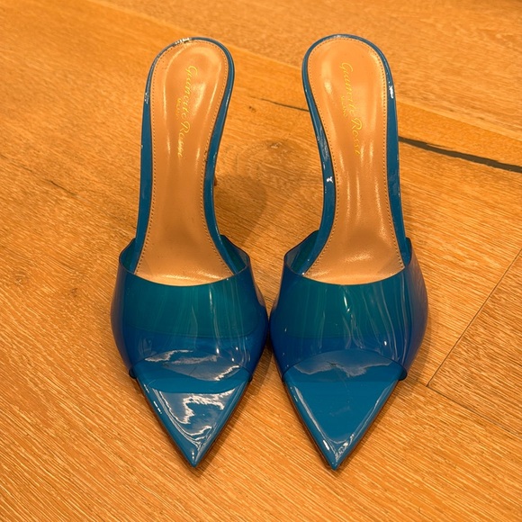 Gianvito Rossi Elle Mules - Picture 2 of 9